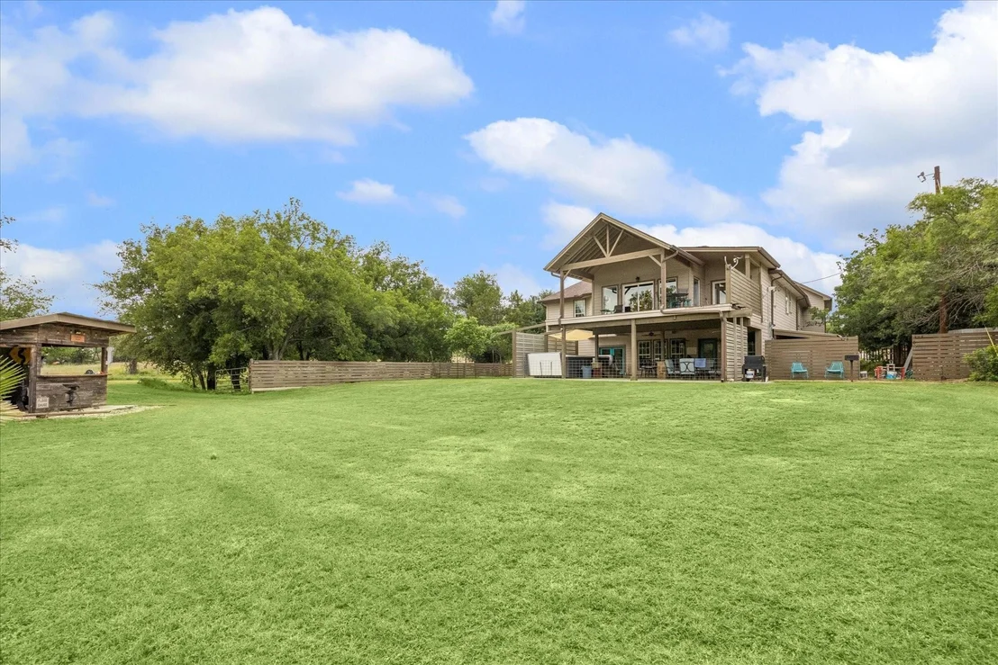 Photo of 511 Chimney Cove Drive