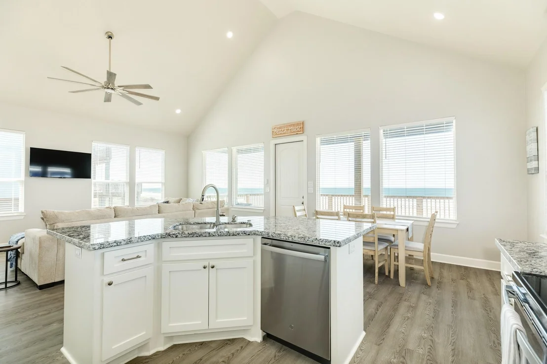 Photo of 4835 Bluewater Drive