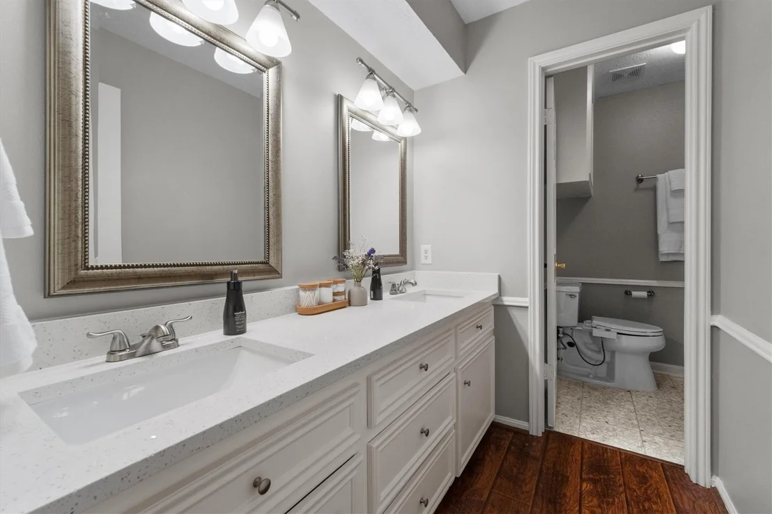 Photo of 9507 Oxted Lane