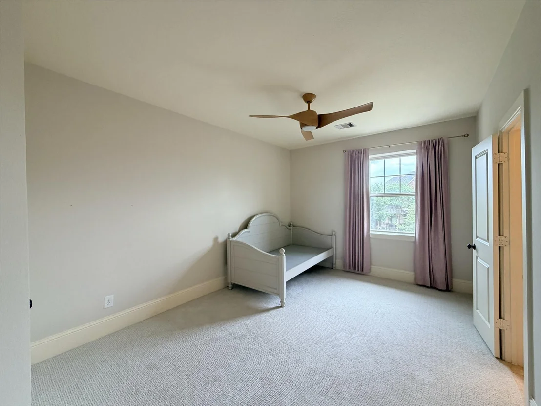 Photo of 6806 Auburn Sands Drive