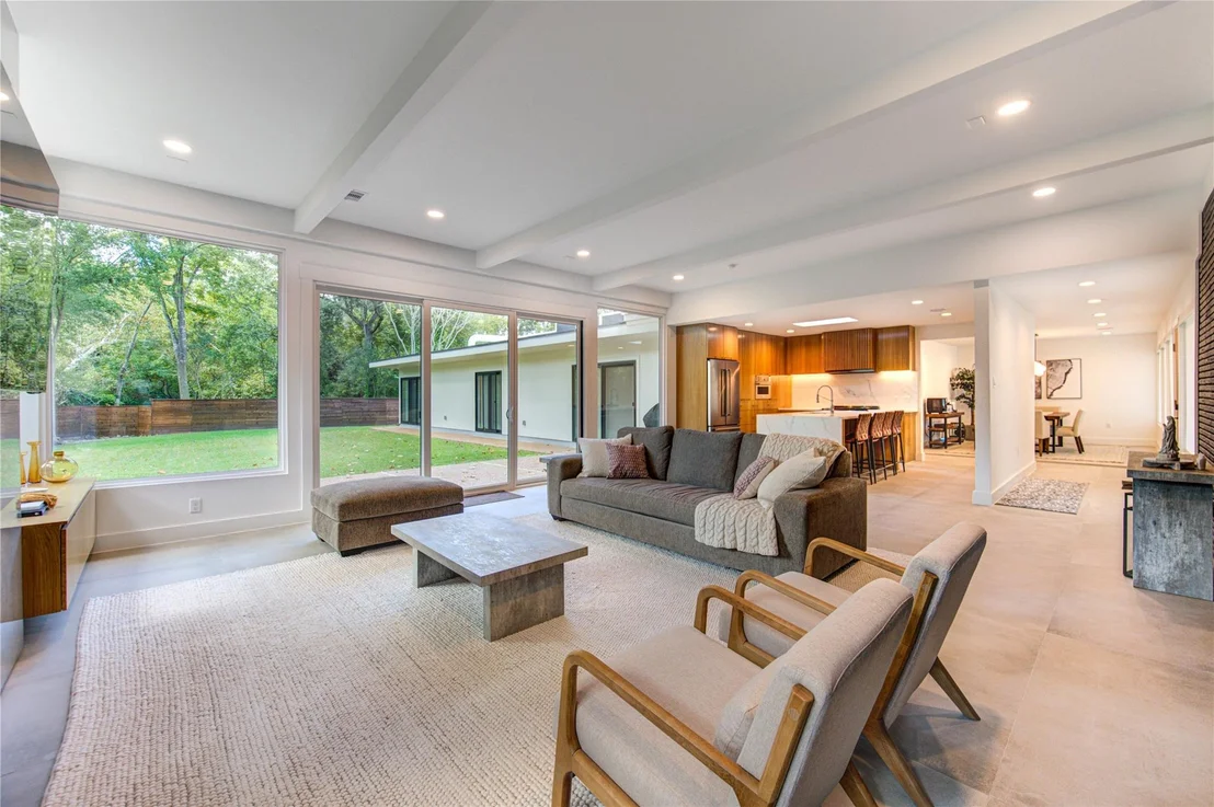Photo of 303 Isolde Drive