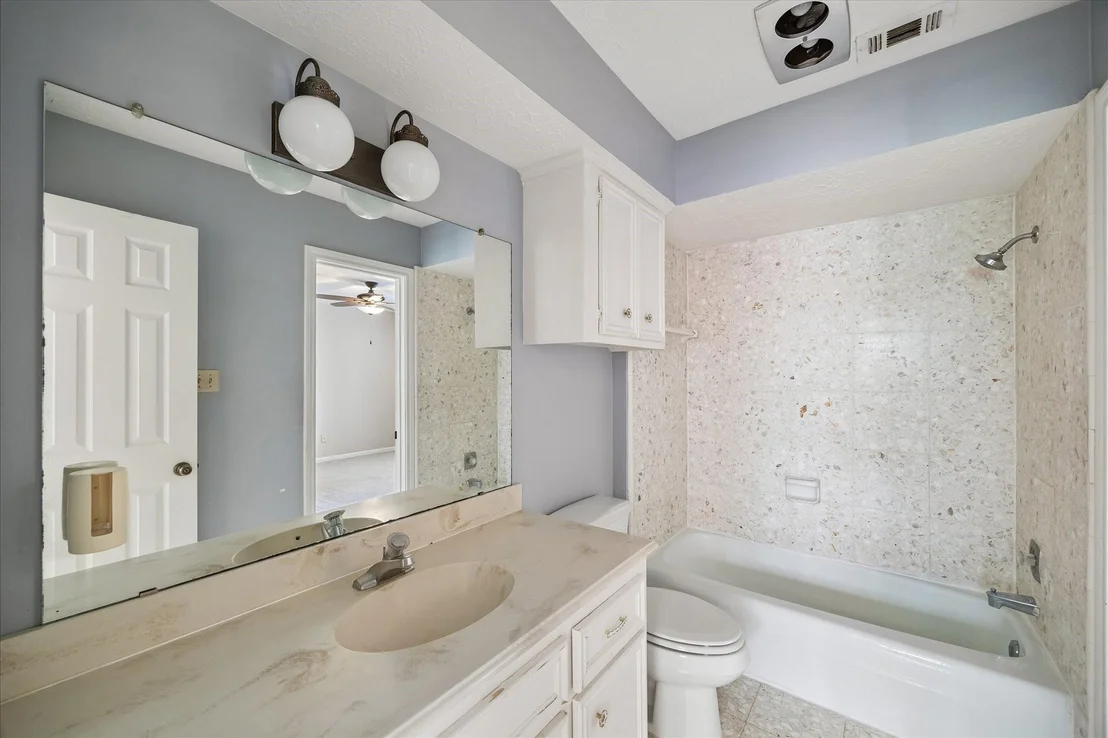Photo of 2702 Royal Circle Drive