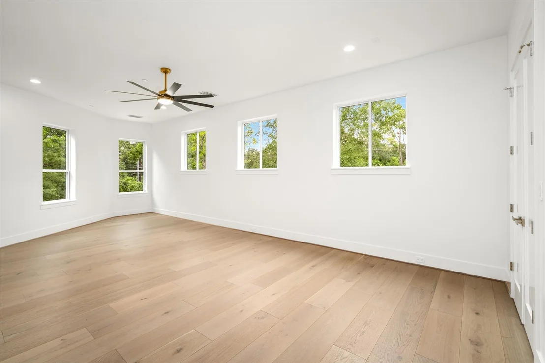 Photo of 625 Piney Point Road
