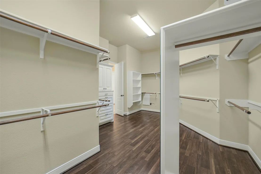 Photo of 2307 Draycutt Drive