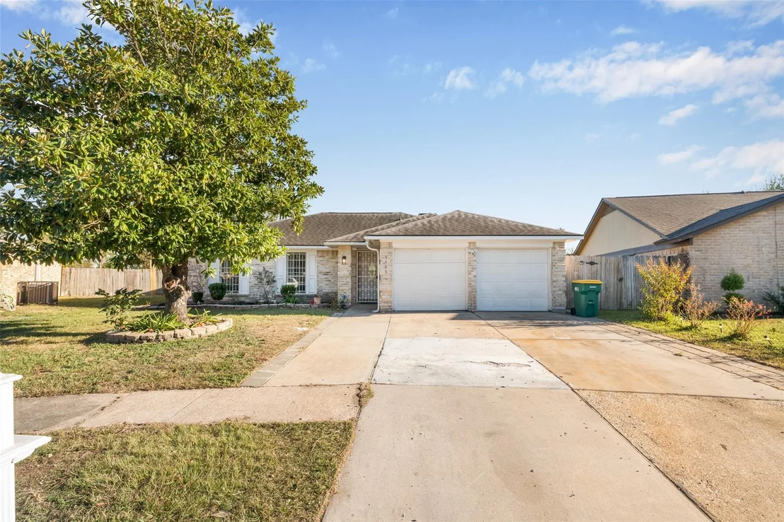 Photo of 5403 Greenhill Forest Drive