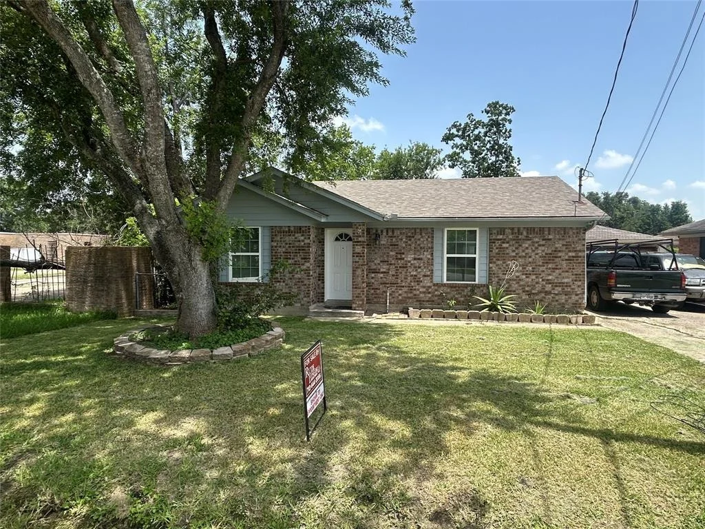 Photo of 9119 Edgebrook Street