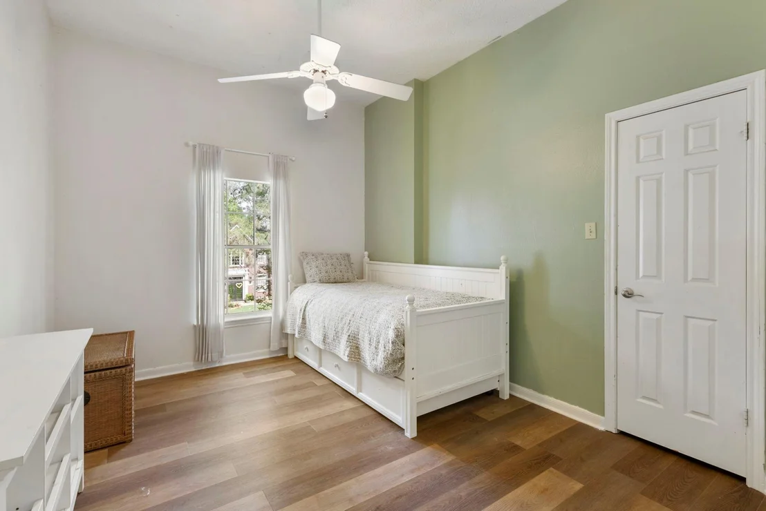 Photo of 130 Quiet Oak Circle