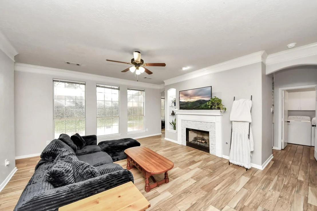 Photo of 1406 Lamplight Trail Drive