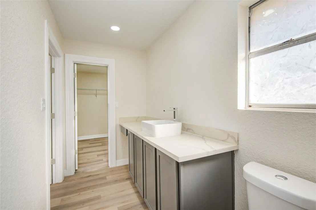 Photo of 3416 Walnut Drive