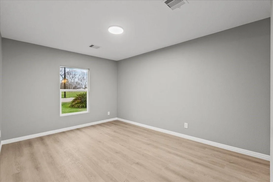 Photo of 123 Lake Road