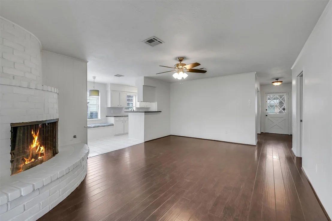 Photo of 25403 Glen Loch Drive