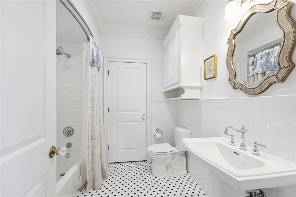 Photo of 31243 Riverlake Road