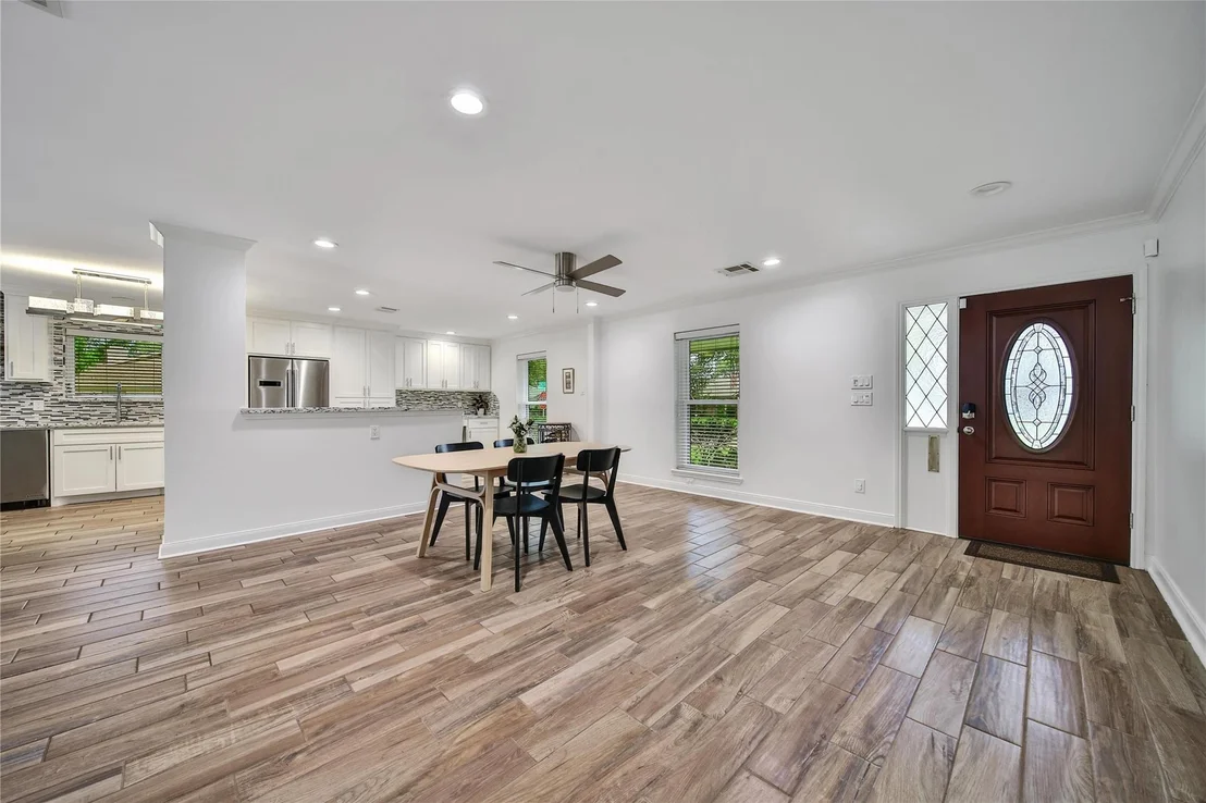 Photo of 963 Thornton Road
