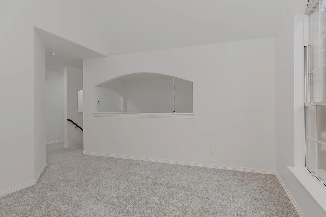 Photo of 2037 Borthwick Lane