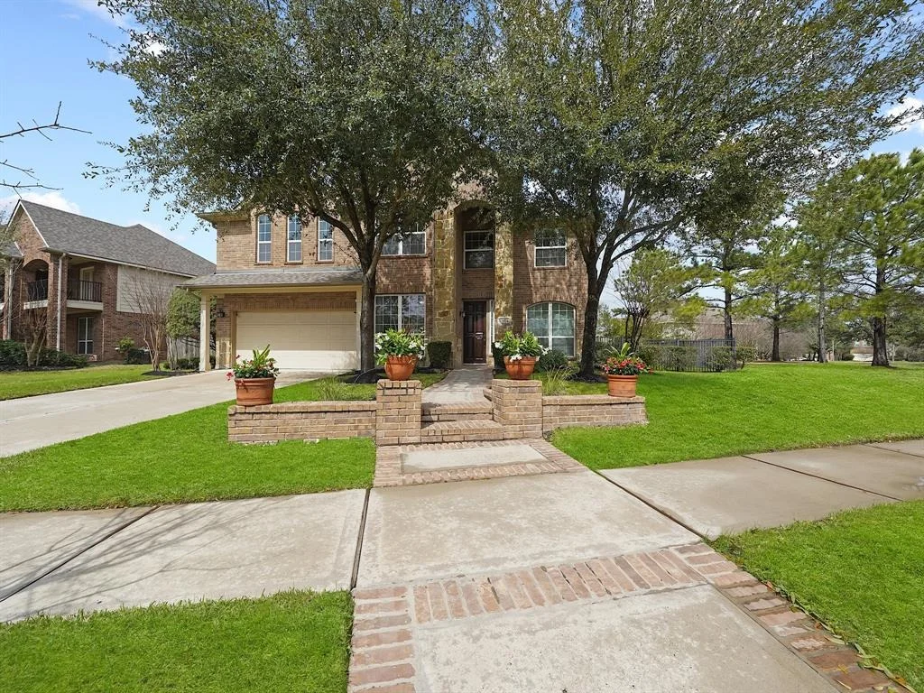 Photo of 19530 Crescent Meadow Drive