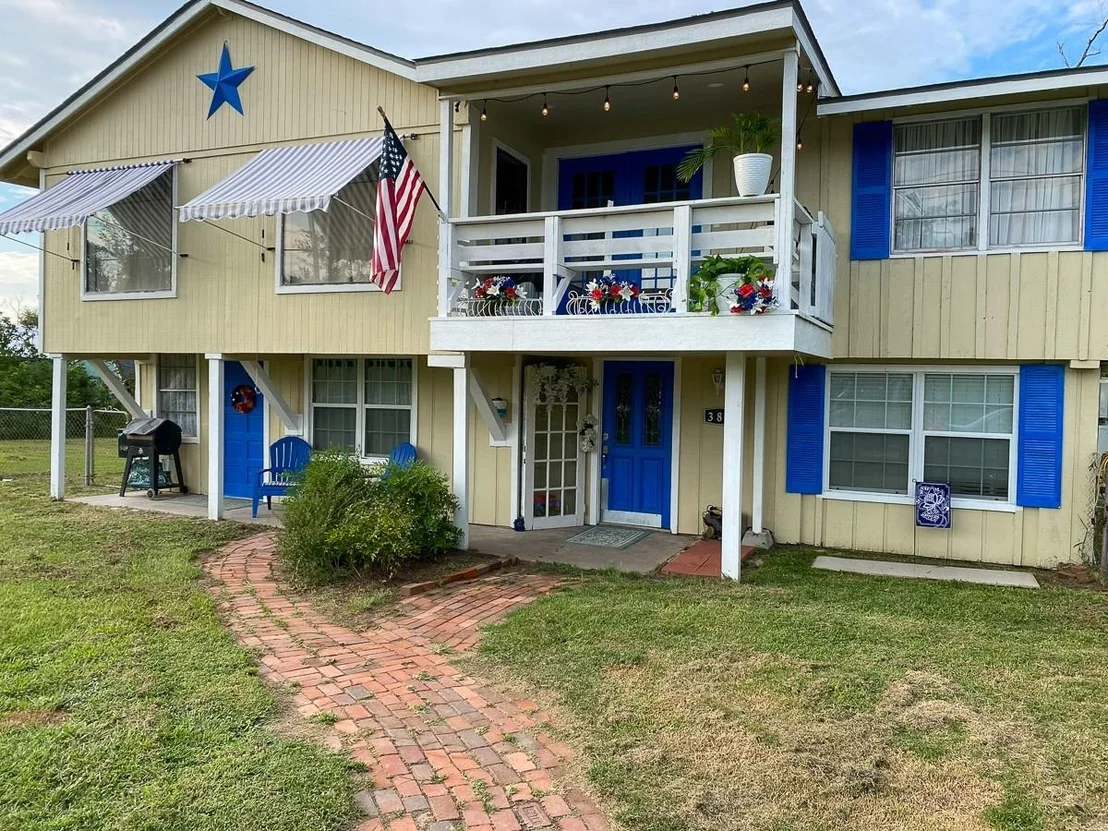 Photo of 3812 N Fm 356