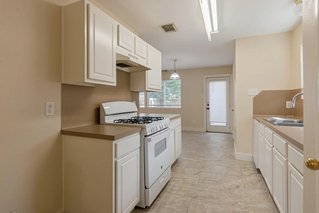 Photo of 439 Laurel Timbers Drive
