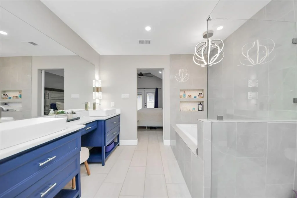 Photo of 2014 Forest Oaks Drive