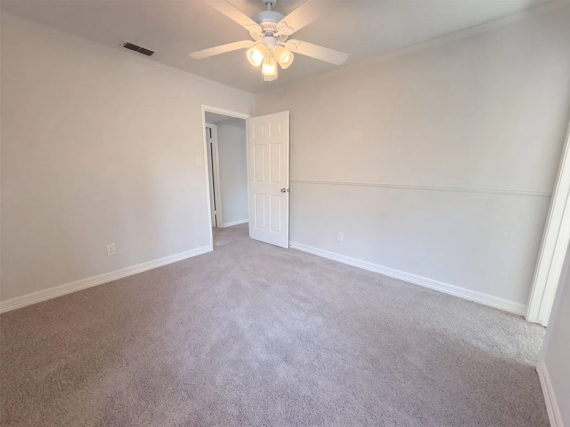 Photo of 1114 Forestburg Drive