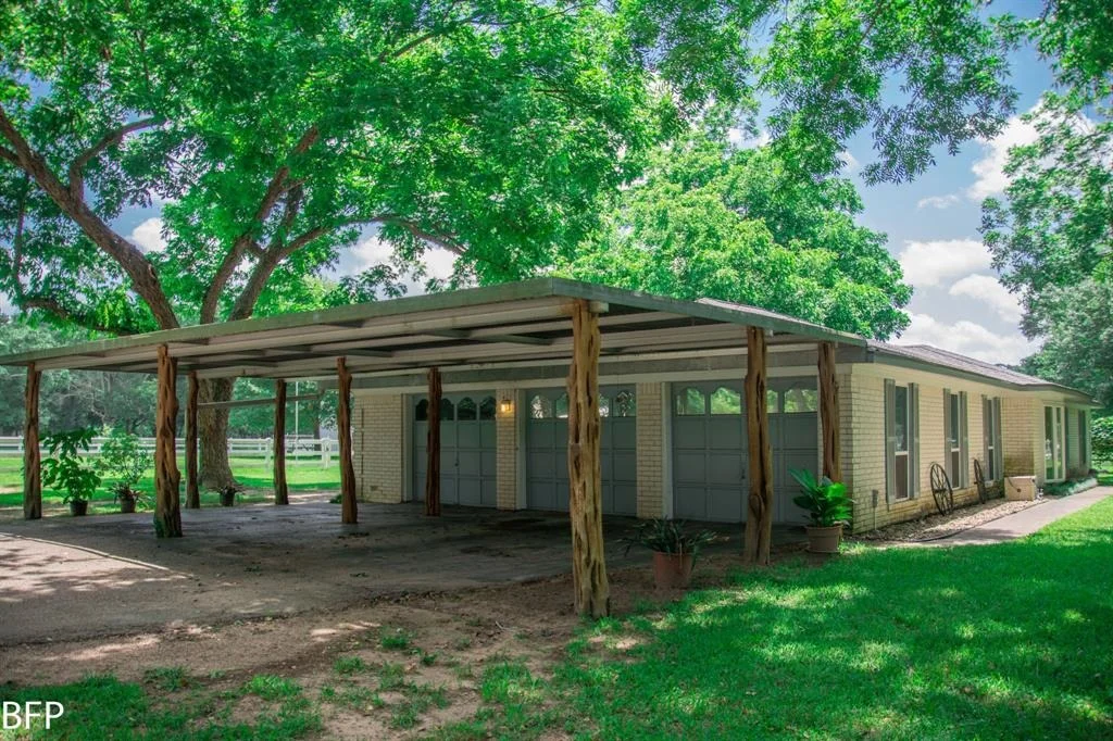 Photo of 9122 Kerr Drive
