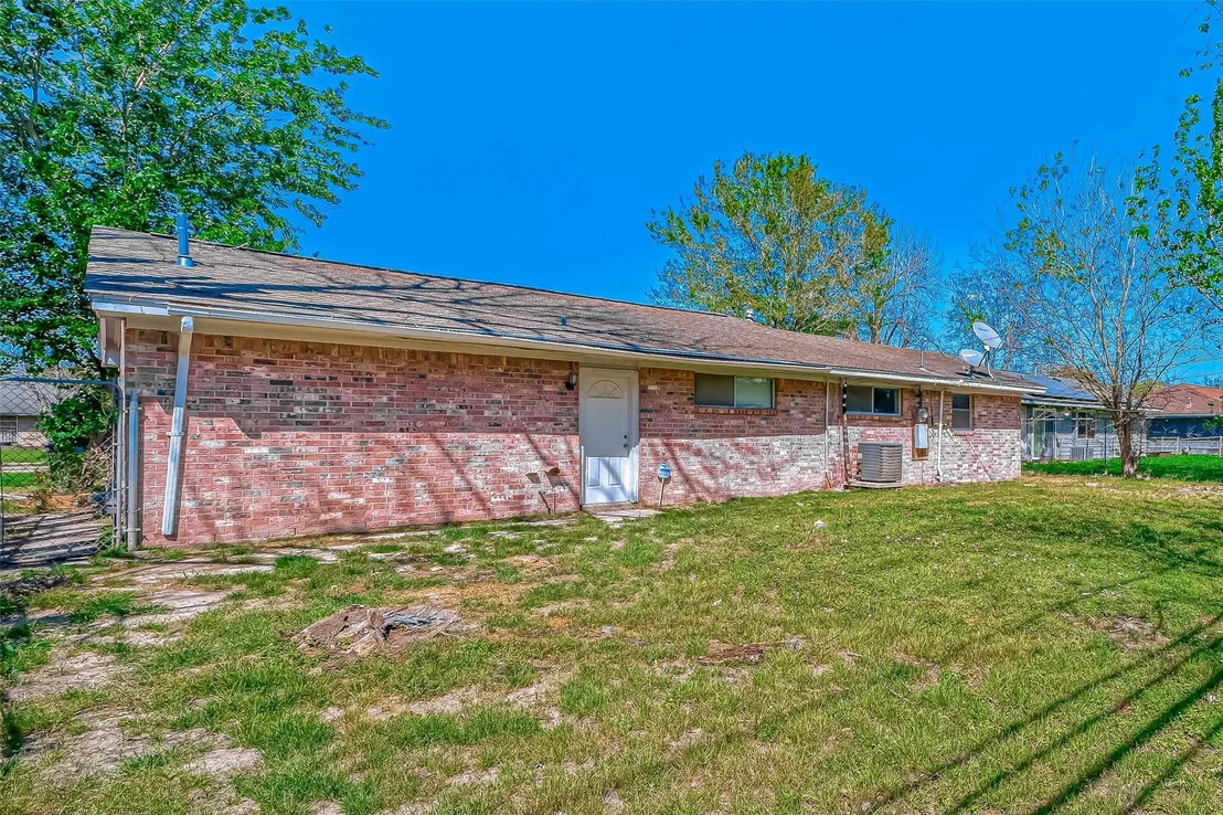 Photo of 5838 Reed Road