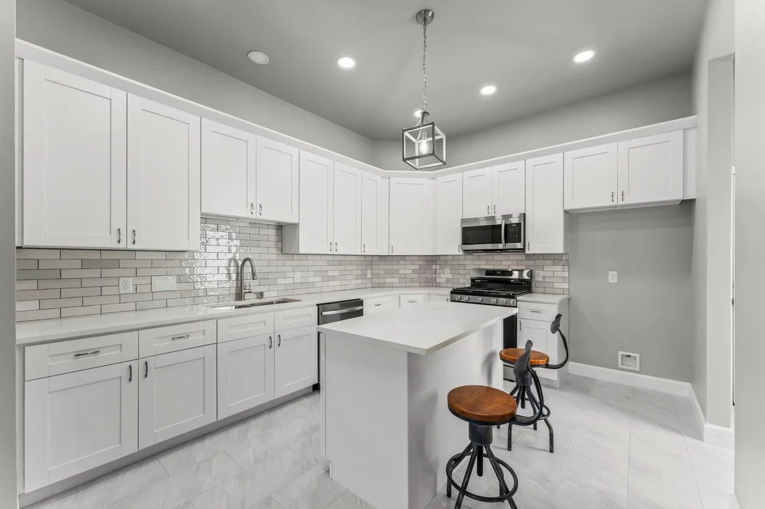 Photo of 8151 Crestview Drive