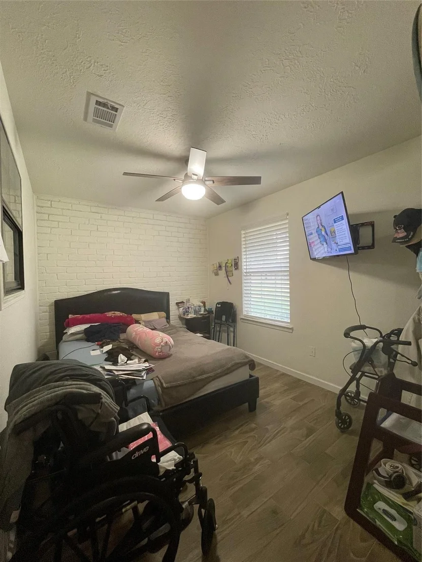 Photo of 12133 Sharpview Drive