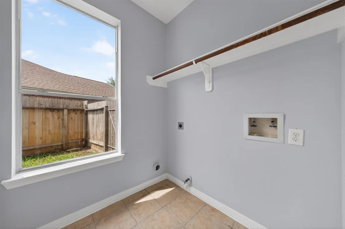 Photo of 24042 Lestergate Drive