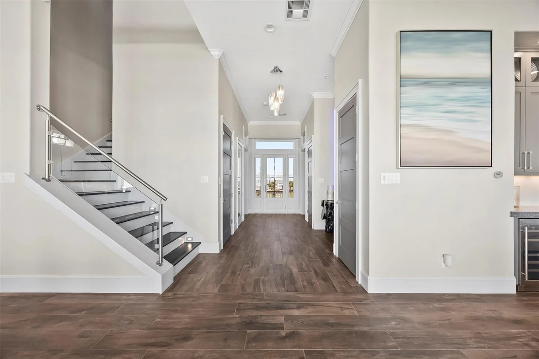 Photo of 11707 Beachside