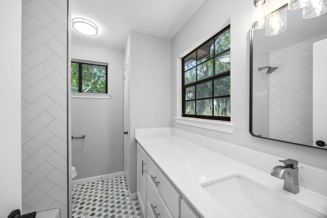 Photo of 21802 Lake View Road