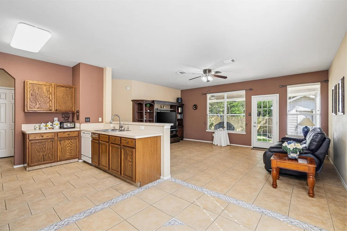 Photo of 981 Doire Drive