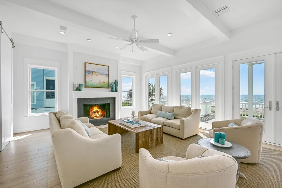 Photo of 11511 Beachside