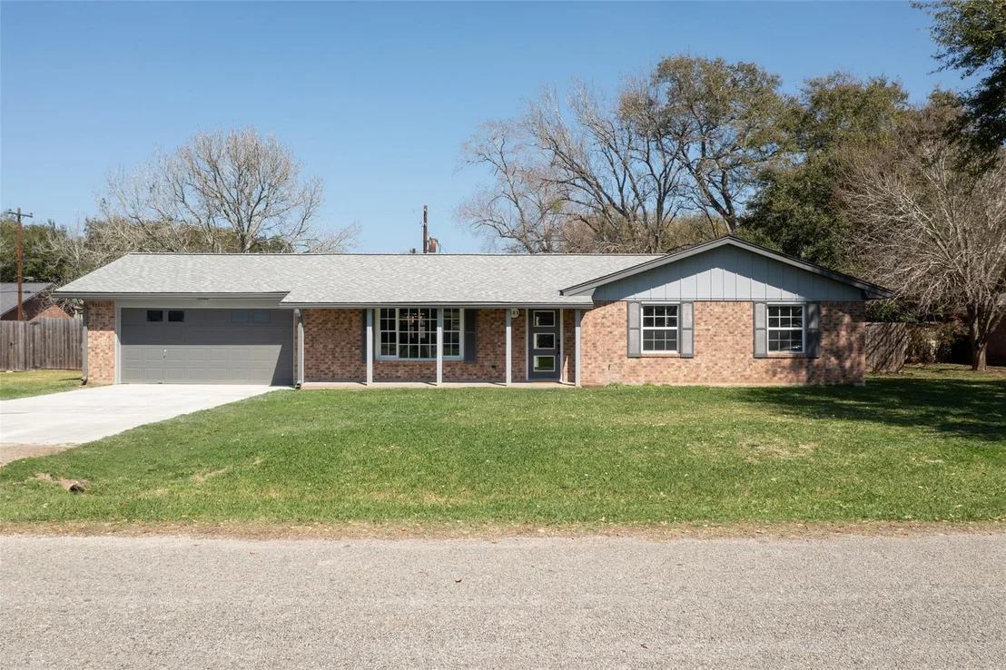 Photo of 605 Helms Avenue