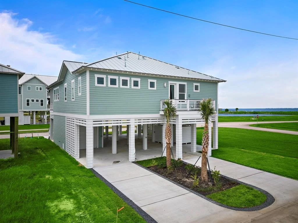 Photo of 1607 Bay Pointe Drive