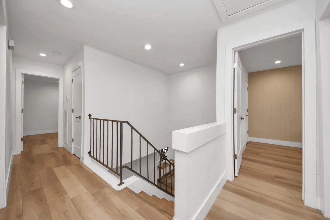 Photo of 6 Yewleaf Court
