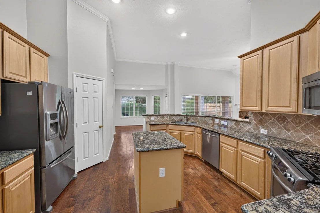 Photo of 186 N Millport Circle