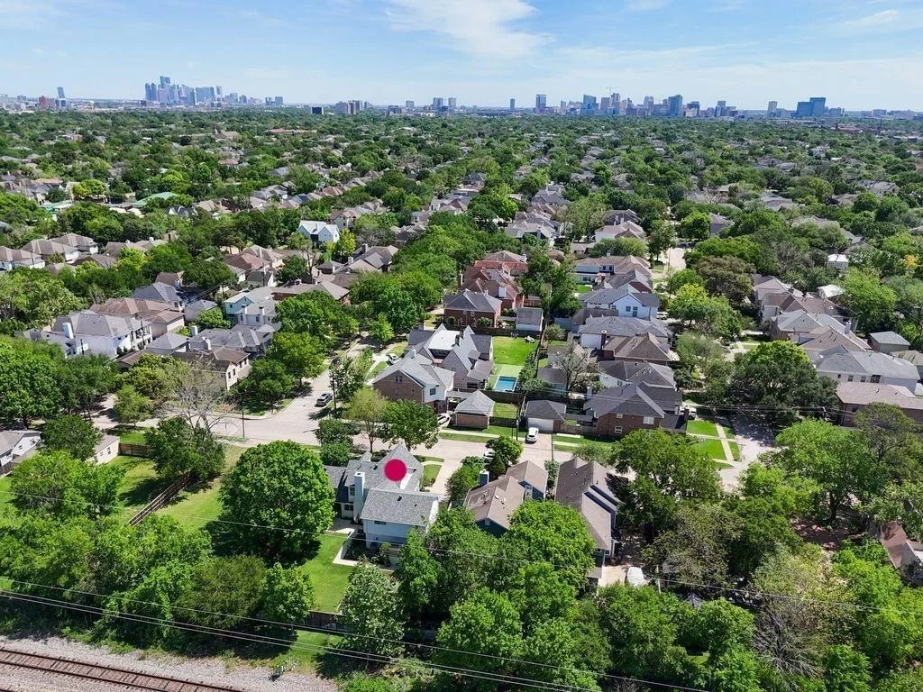Photo of 6510 Community Drive