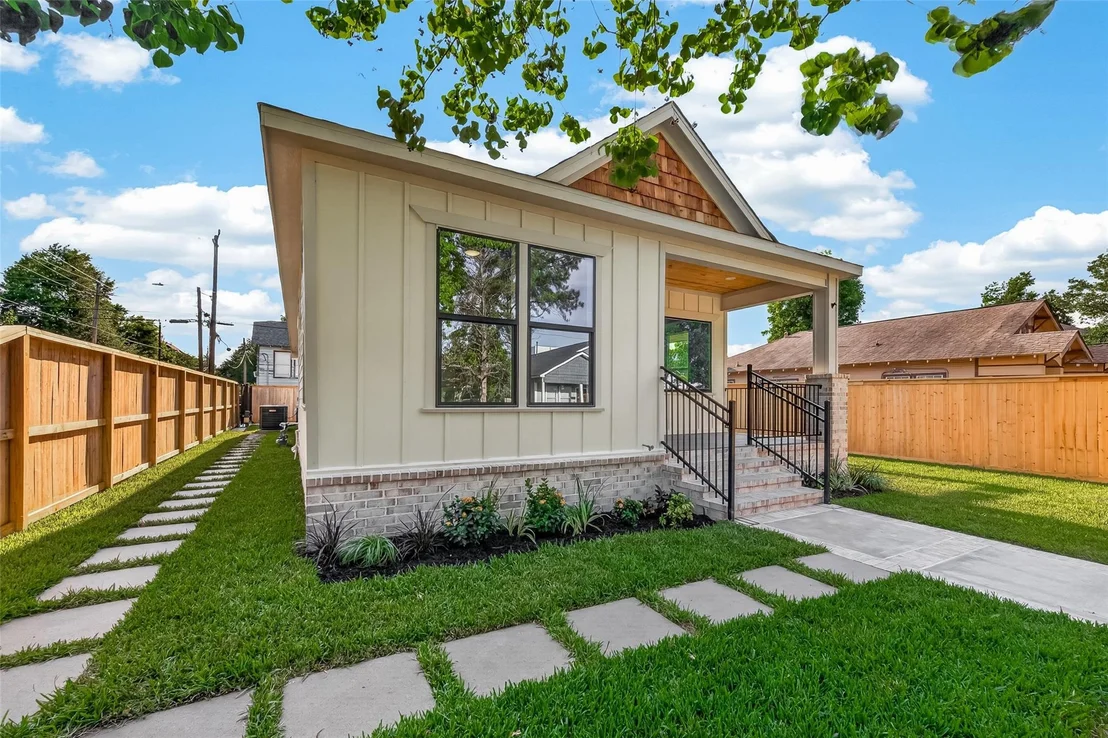 Photo of 301 Vincent Street