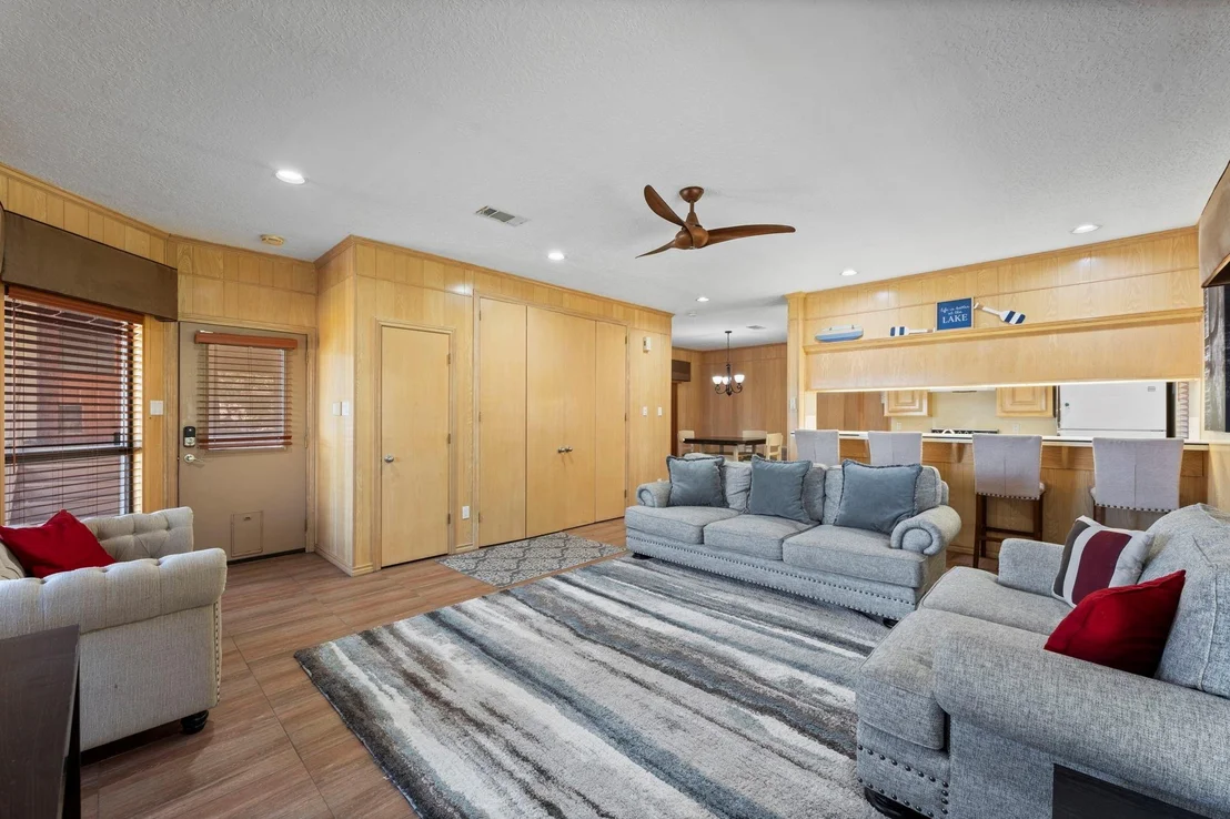 Photo of 40 La Jolla Circle