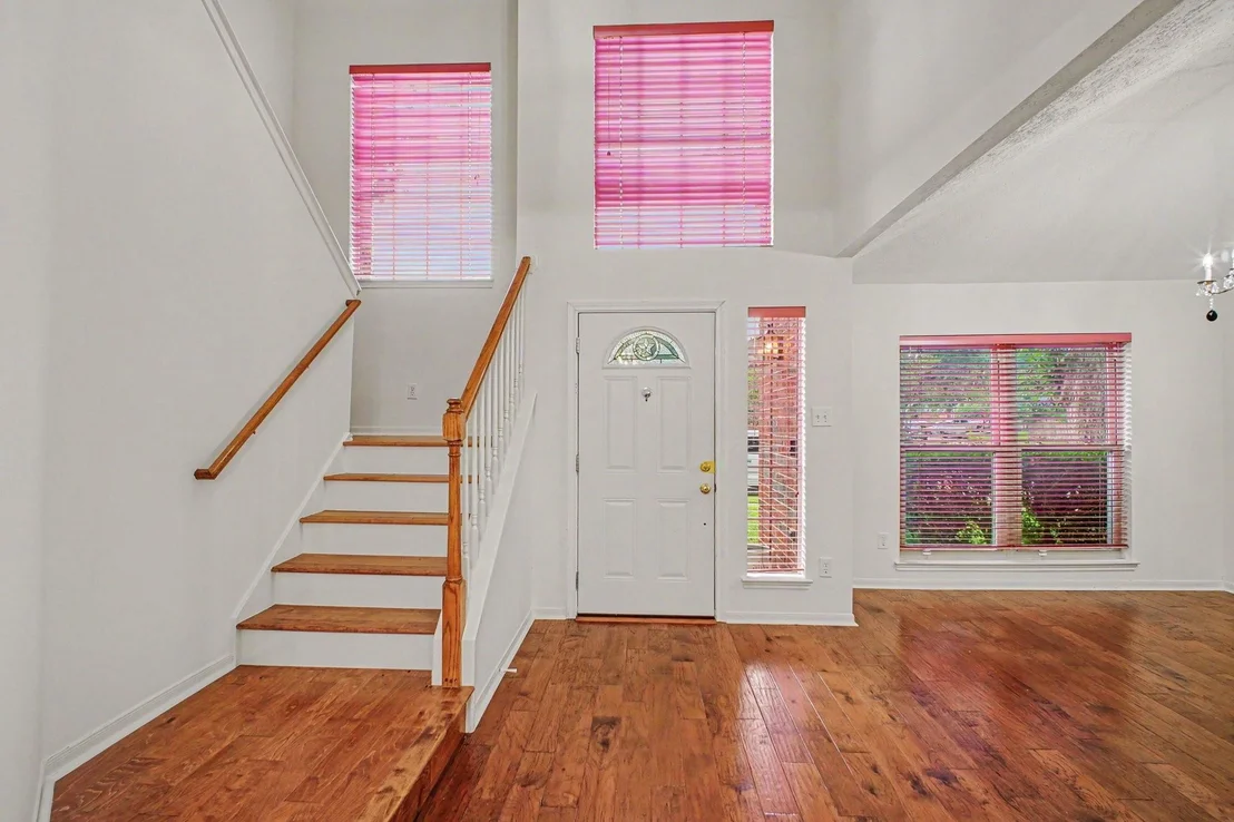 Photo of 3234 Lee Circle