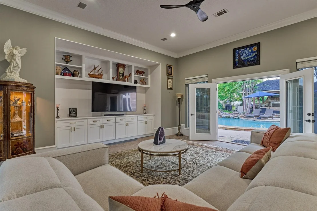 Photo of 609 Edgewood Drive