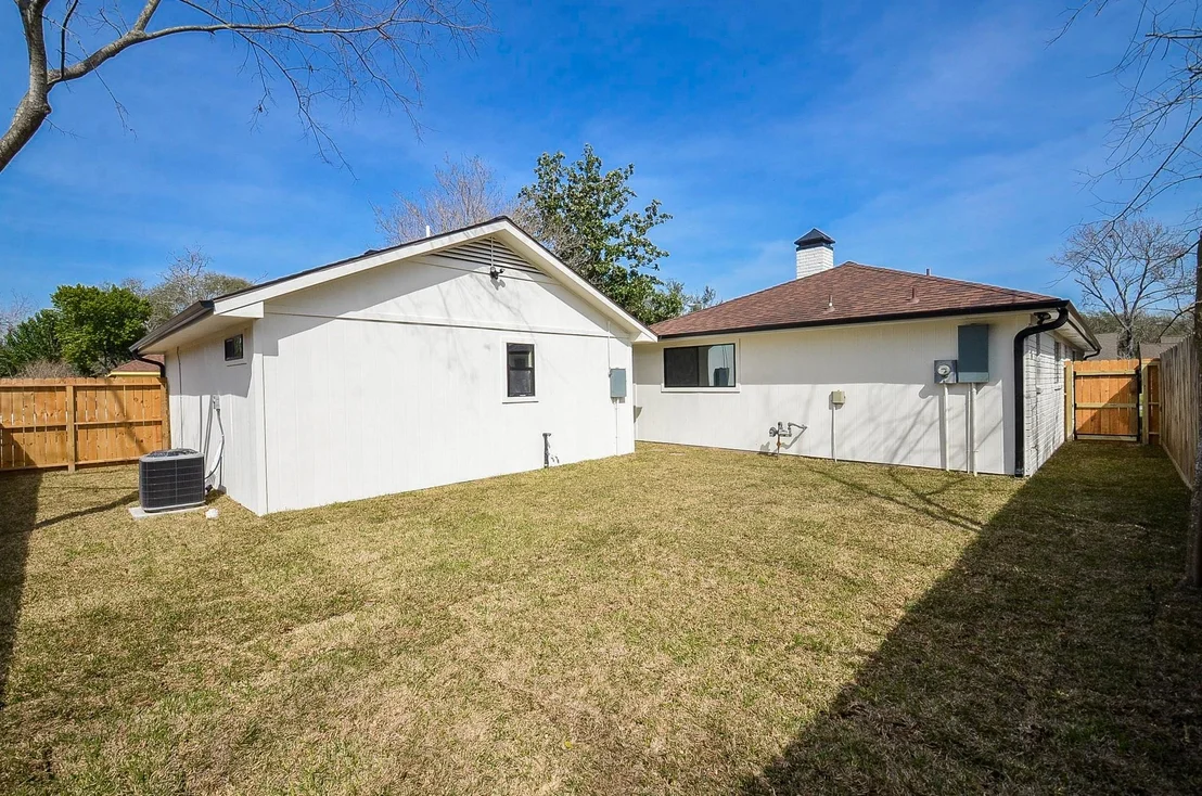 Photo of 1429 Heights Drive