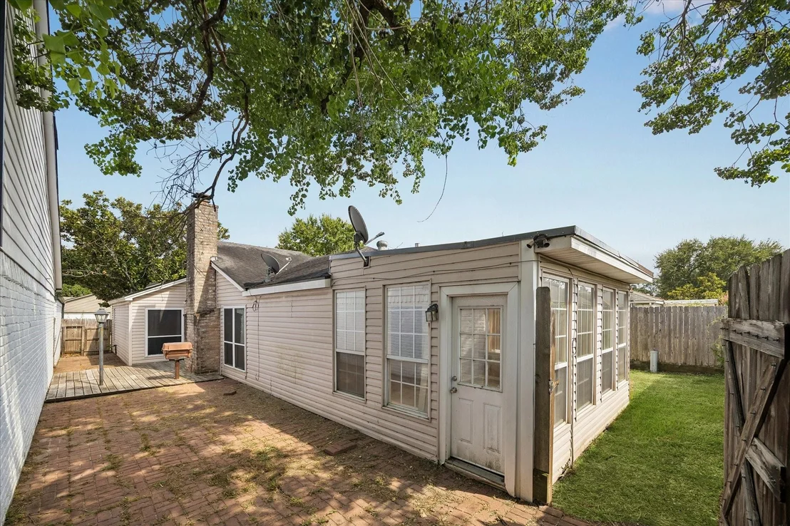 Photo of 4226 Willow Beach Drive