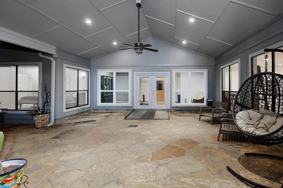 Photo of 44 Lake Forest Circle