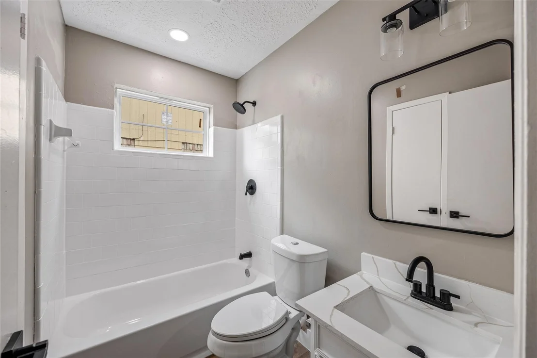 Photo of 4515 Mossygate Drive