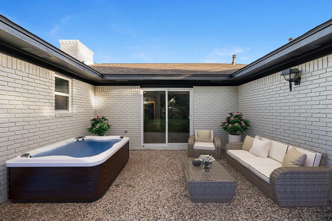 Photo of 213 Westview Drive