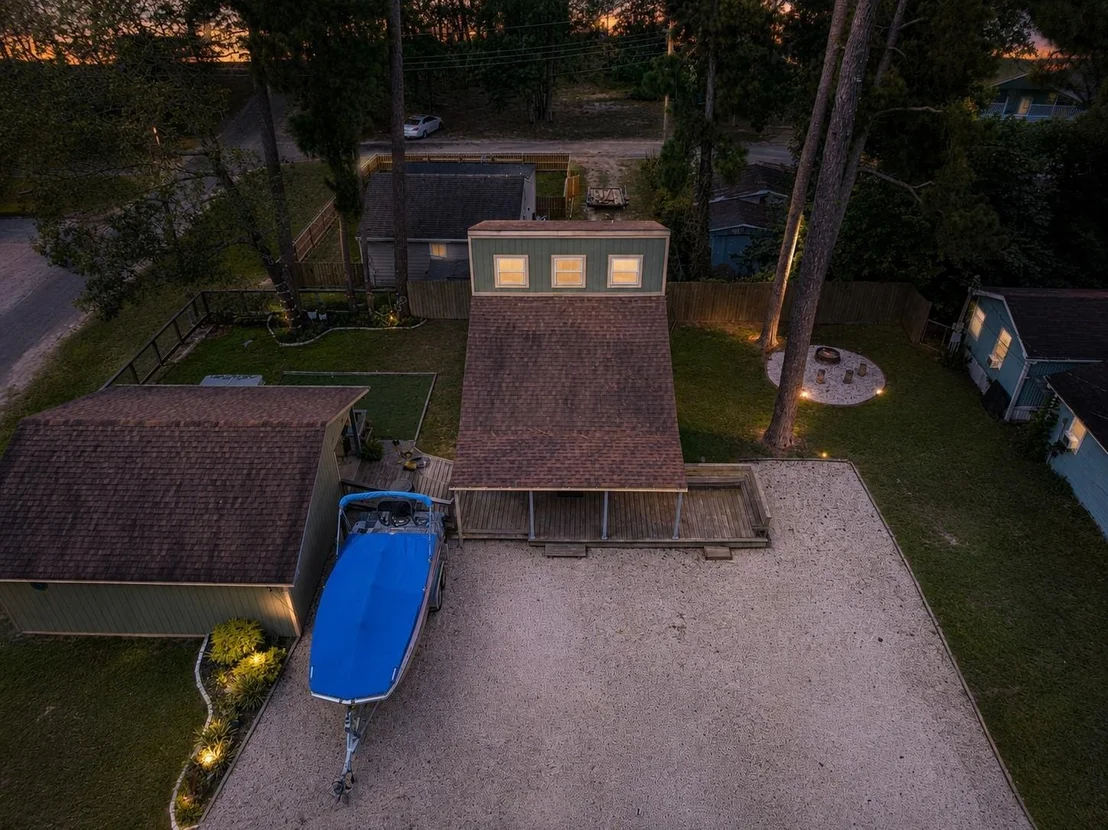 Photo of 411 Plum Tree