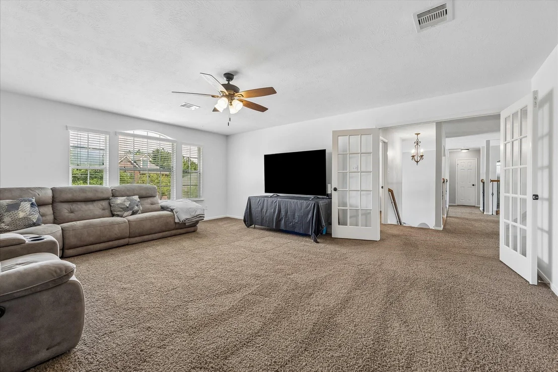 Photo of 14307 Lakepointe Bend Lane