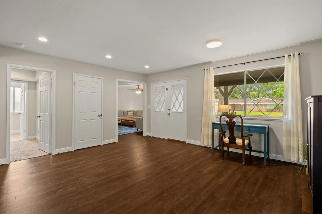 Photo of 1607 Richvale Lane