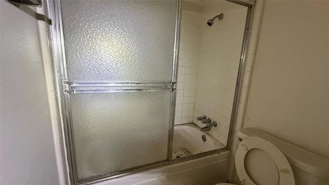 Photo of 4227 Willow Beach Drive